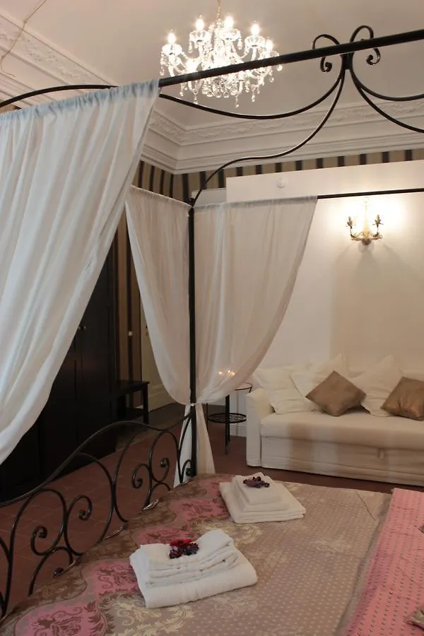 לינה וארוחת בוקר קטאניה Aitna B&B