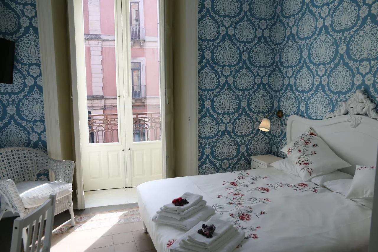 קטאניה Aitna B&B לינה וארוחת בוקר