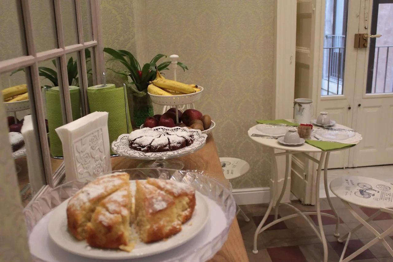 קטאניה Aitna B&B